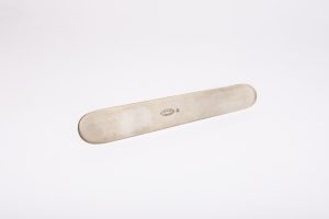 Retraktor prosty; pocz. XX w.; stal; wyrób fabryczny; MHM WUM/1377